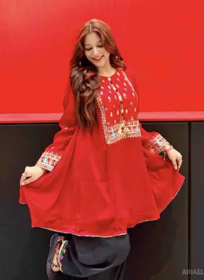 Roshni VIP Call Girl